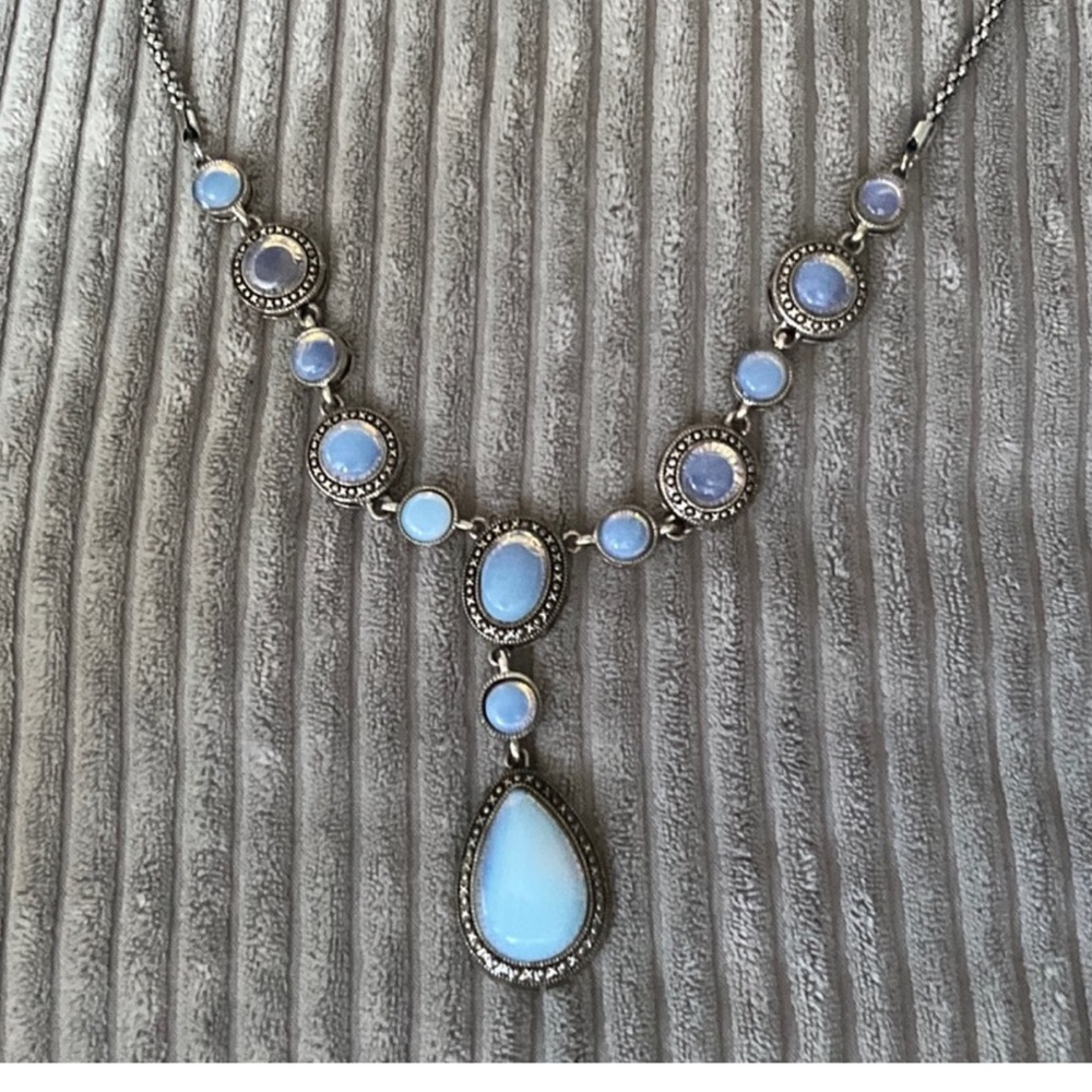 Stunning Moonstone Silver Tone Necklace